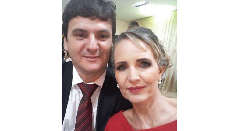  Vanderlei Cardoso de Barros e a esposa Zelia do Carmo Soares, sócia da Cedro do Líbano 